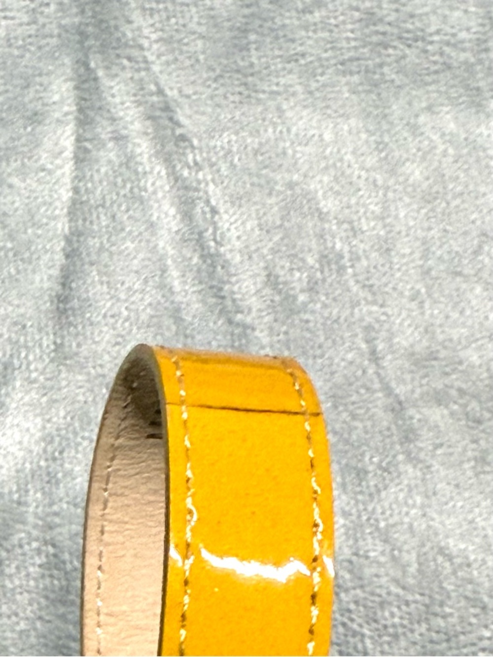 Vintage Y2K Yellow Leather Women’s Belt with Round Metal Buckle - Picture 6 of 7